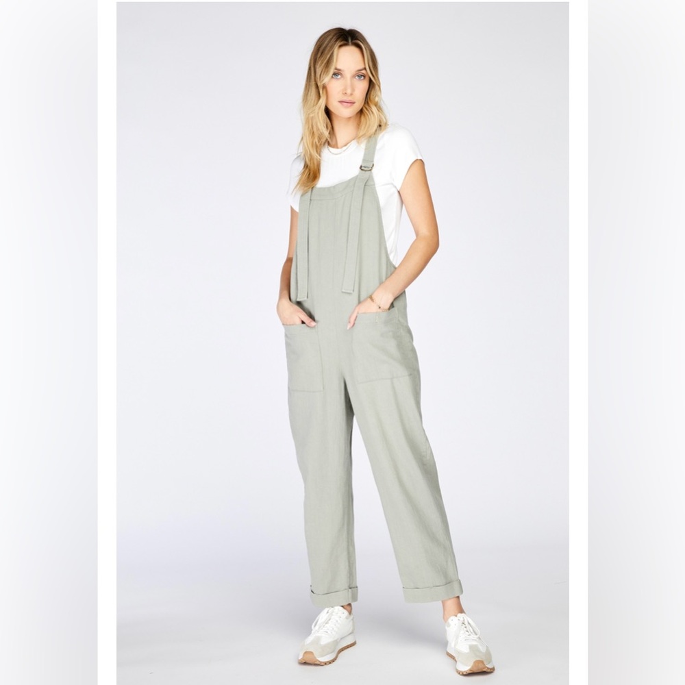 GENTLE FAWN
JUMPSUIT AUSTEN - ALOE